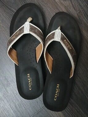 Coach Women's Judy Sandals Flip Flops Brown Size 8.5B